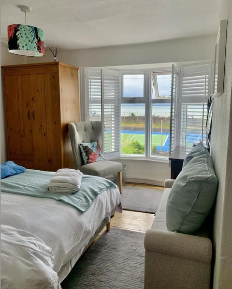 Tennis court, Bedroom, Sea view