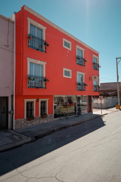 Property building, Facade/entrance