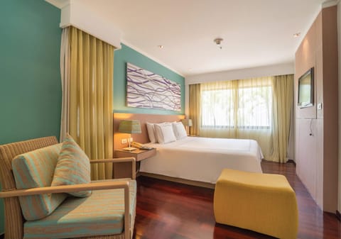 Radisson Resort and Suites Phuket Hotel in Kamala