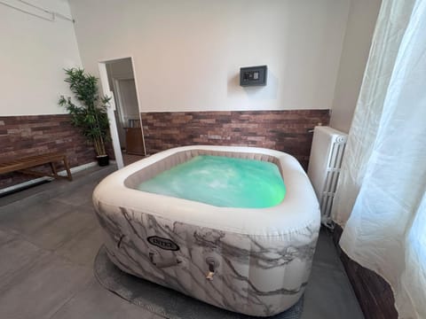 F3 Paris Stade de France & La Villette, 5 min Metro 7 - 6 pers Apartment in Aubervilliers