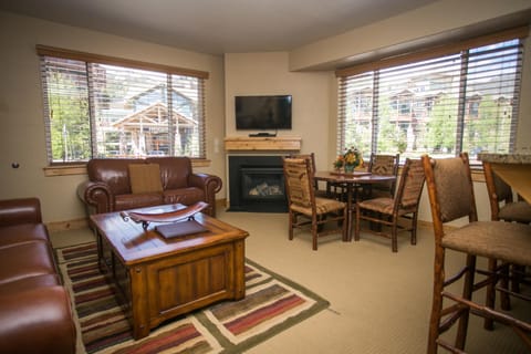 Silverado Lodge Rustic Condo with Private Balcony Apartment in Wasatch County