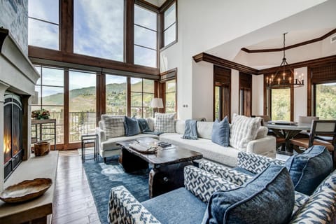 3 BR Ritz-Carlton Residence with Valley Views Apartment in Vail