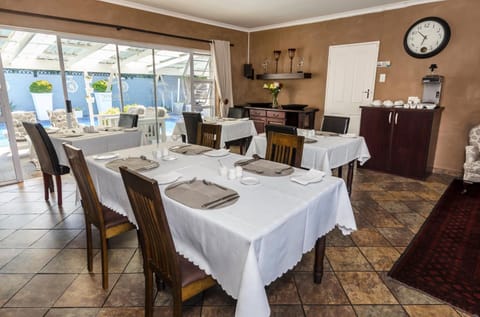 Abalone Guest House Bed and Breakfast in Port Elizabeth