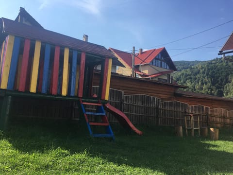 Casa Oana Ioana Country House in Brașov County