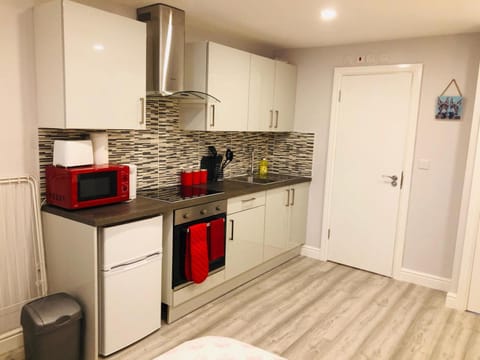 Southend - Westcliff Apartments & Studios Appartement in Southend-on-Sea