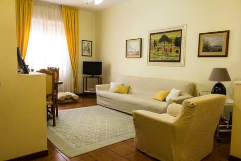 Appartamento con terrazza a livello Condo in Quartu Sant'Elena