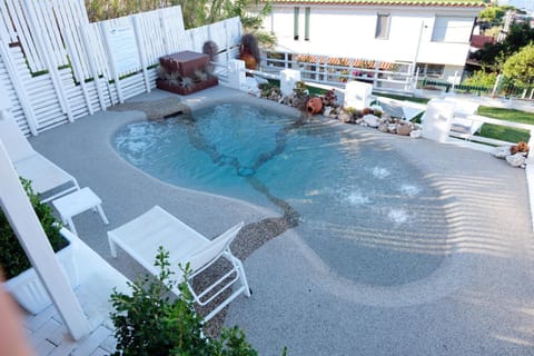 Pool view, Swimming pool