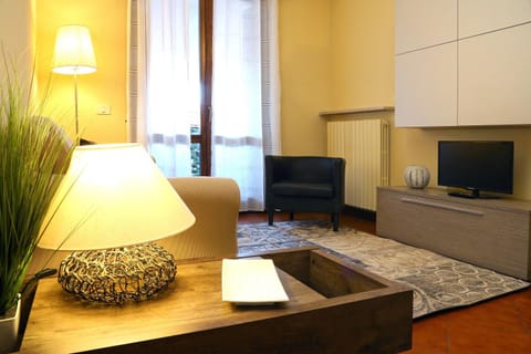 TV and multimedia, Living room, Seating area, hair dresser