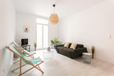 RELAXING 95m² DUPLEX APPARTEMENT 3 Chambres Eigentumswohnung in Béziers