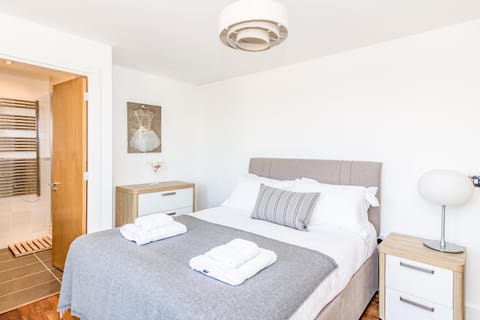 Oxfordshire Living - The Monroe Apartment - Oxford Apartment in Oxford
