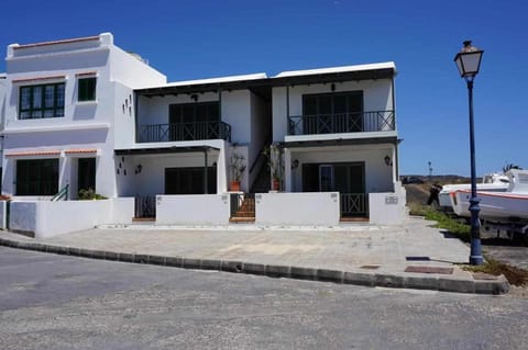 Apartamentos El Charcon Condo in Isla de Lanzarote