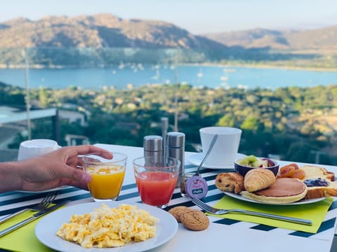 Natural landscape, Sea view, Breakfast, Buffet breakfast