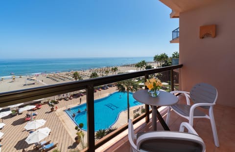 Balcony/Terrace, Beach, Pool view, Sea view