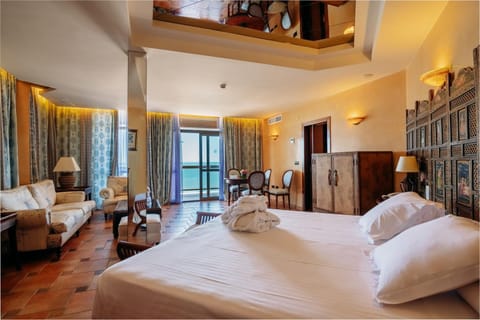 Bed, Photo of the whole room, Bedroom, Sea view