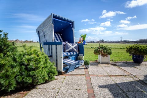 Property building, Garden view