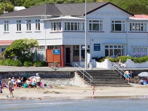 Facade/entrance, Facade/entrance, Beach