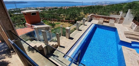 Pool view, Swimming pool, Swimming pool