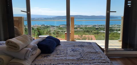 Bedroom, Sea view