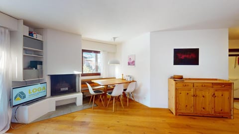 Crest Alta B15 Apartment in Saint Moritz