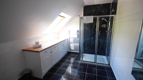 Coachouse Nature lodge in Scotland