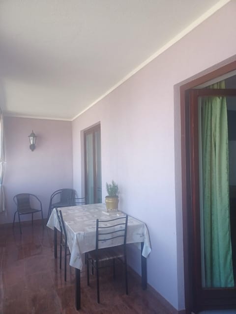 Purple house Apartment in Varoš