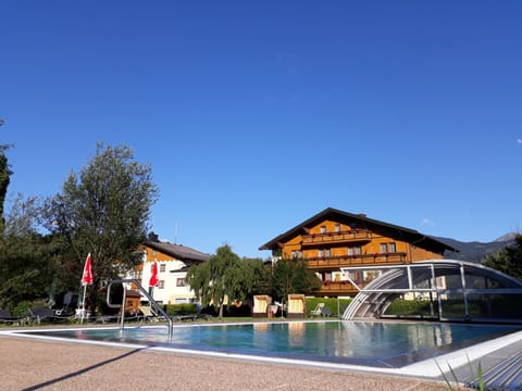 Landhotel Häuserl im Wald Hotel in Salzburgerland