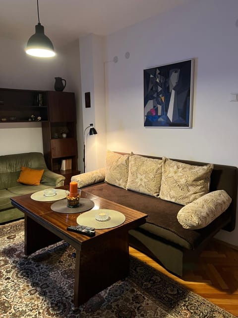 Practico, cómodo y céntrico. Condo in Gabrovo