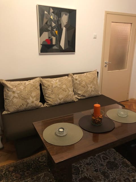 Practico, cómodo y céntrico. Condo in Gabrovo