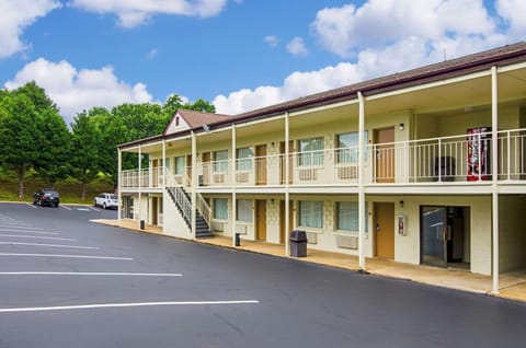 Econo Lodge Lynchburg South Motel in Lynchburg