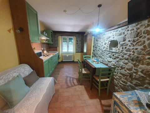 Da Nonna Mafalda near 5 terre Apartment in Province of Massa and Carrara