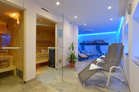 Sauna, Spa and wellness centre/facilities, Seating area