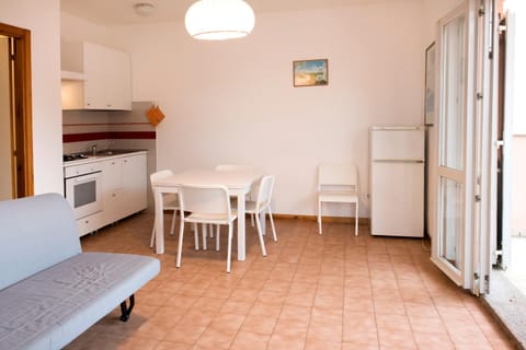 M126 - Marcelli, trilocale fronte mare in residence con piscina Apartment in Marcelli