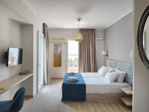 Lilly Apartments Condo in Vouliagmeni