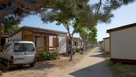 Camping Bon Repós Campground/ 
RV Resort in Maresme