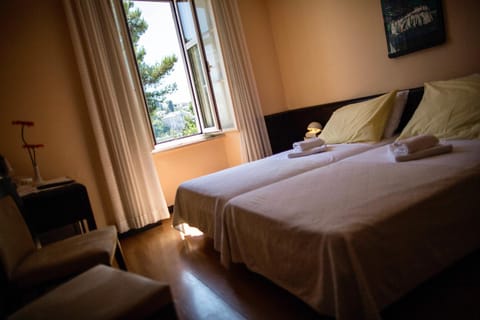 Rooms Villa Amfora Dubrovnik Bed and Breakfast in Dubrovnik