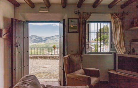 Amazing home in Zahara de la Sierra with 3 Bedrooms and WiFi Casa in Zahara de la Sierra