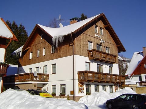 Property building, Winter