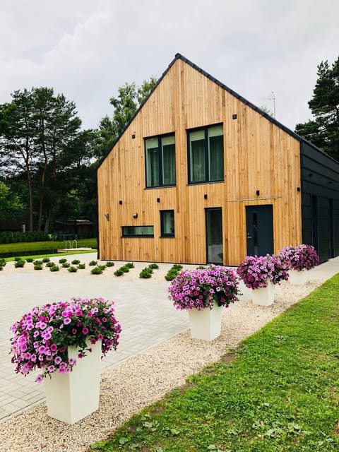 Facade/entrance, Summer, View (from property/room)