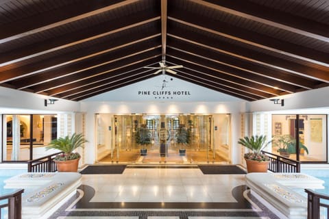 Pine Cliffs Hotel, a Luxury Collection Resort, Algarve Hotel in Olhos de Água