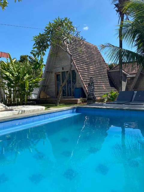 Property building, Garden view, Pool view, Swimming pool