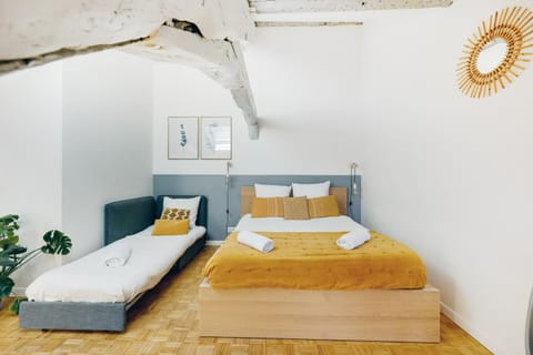 Les Mansardes du Roi - Tout proche château Apartment in Versailles