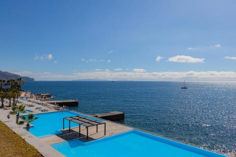 VidaMar Resort Hotel Madeira - Dine Around Half Board Hotel in Funchal