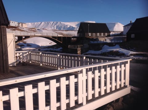 Natural landscape, Winter, Balcony/Terrace, Mountain view, River view