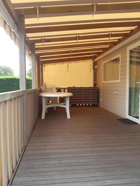 Balcony/Terrace, Dining area