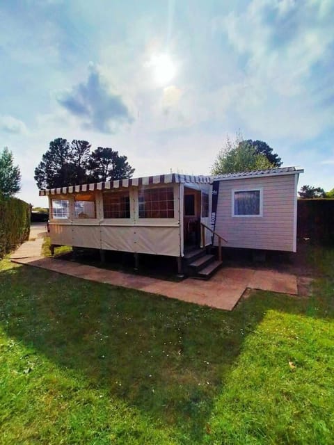 Property building, Garden view