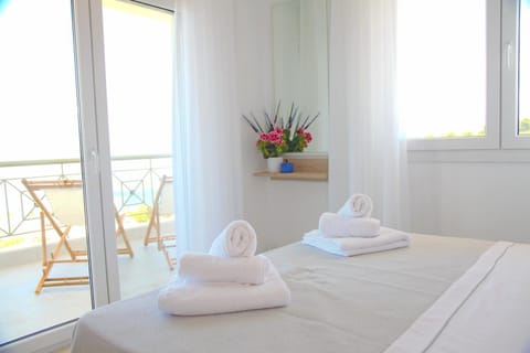 #Luxlikehome - Paliouri Sea Lounge Villa in Halkidiki