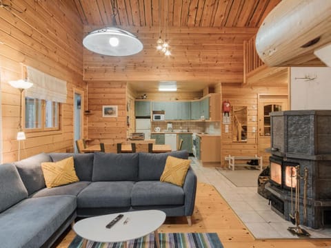 Holiday Home Kevätruska b by Interhome House in Lapland