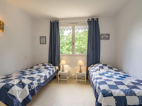 Apartment Domaine des Fées by Interhome Condo in Vaux-sur-Mer
