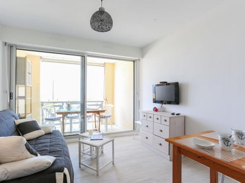 Apartment Grand Pavois-4 by Interhome Copropriété in Mimizan