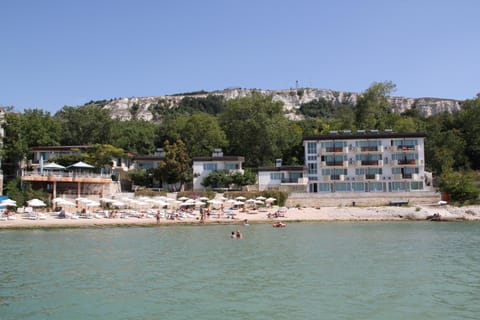 Property building, Facade/entrance, Beach